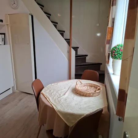 Vakantiewoning Hofstraat 5 *